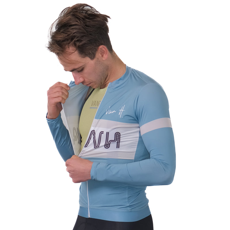 Long sleeve light blue cycling jersey women. UV Protective cycling jersey. light cycling jersey, retro, Cycling jersey, cycling top, summer cycling jersey, mens cycling jersey, womens cycling jersey, cycling, south Africa, van h, premium cycling wear.