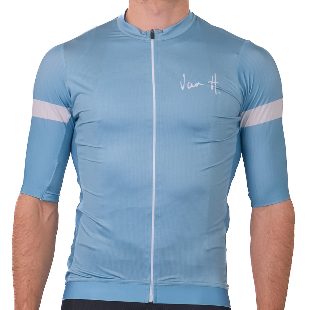 Light blue short sleeve cycling jersey Dark Green Short sleeve cycling jersey Van HOff white Short sleeve cycling jersey Van H, Dark green zipless cycling jerseyLong sleeve light blue cycling jersey women. UV Protective cycling jersey. light cycling jersey, retro, Cycling jersey, cycling top, summer cycling jersey, mens cycling jersey, womens cycling jersey, cycling, south Africa, van h, premium cycling wear. 